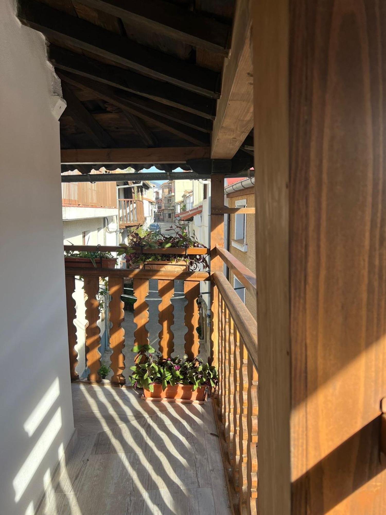 La Golondrina Apartment Candeleda Exterior photo