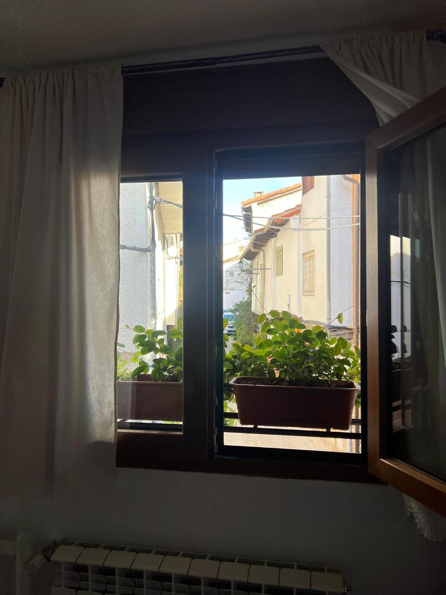 La Golondrina Apartment Candeleda Exterior photo